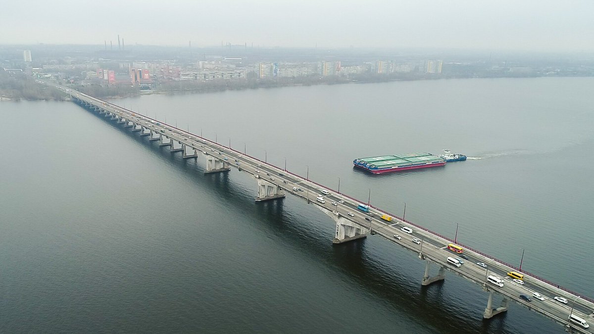 На Новом мосту запустили движение для автомобилистов На Новом мосту запустили движение для автомобилистов
