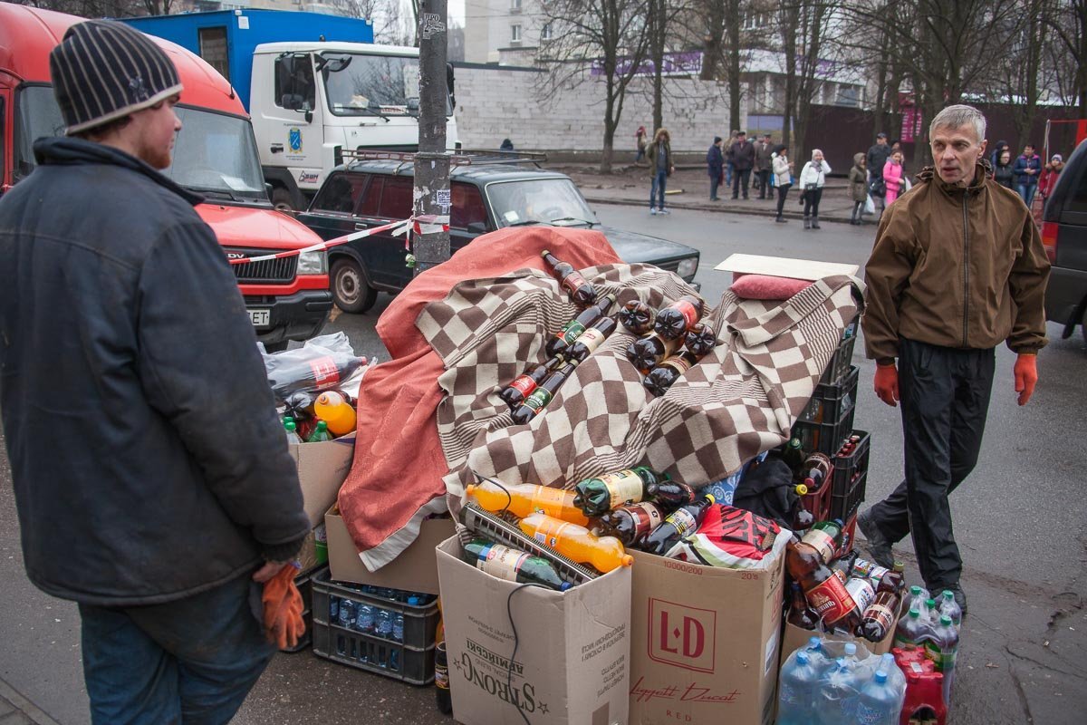 Владелец киоска хотел самостоятельно вывести киоск Владелец киоска хотел самостоятельно вывести киоск