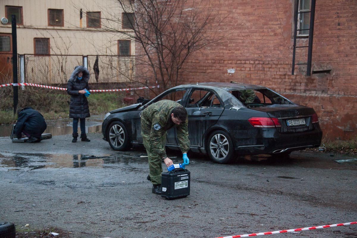 Следственно-оперативная группа выясняет подробности происшествия