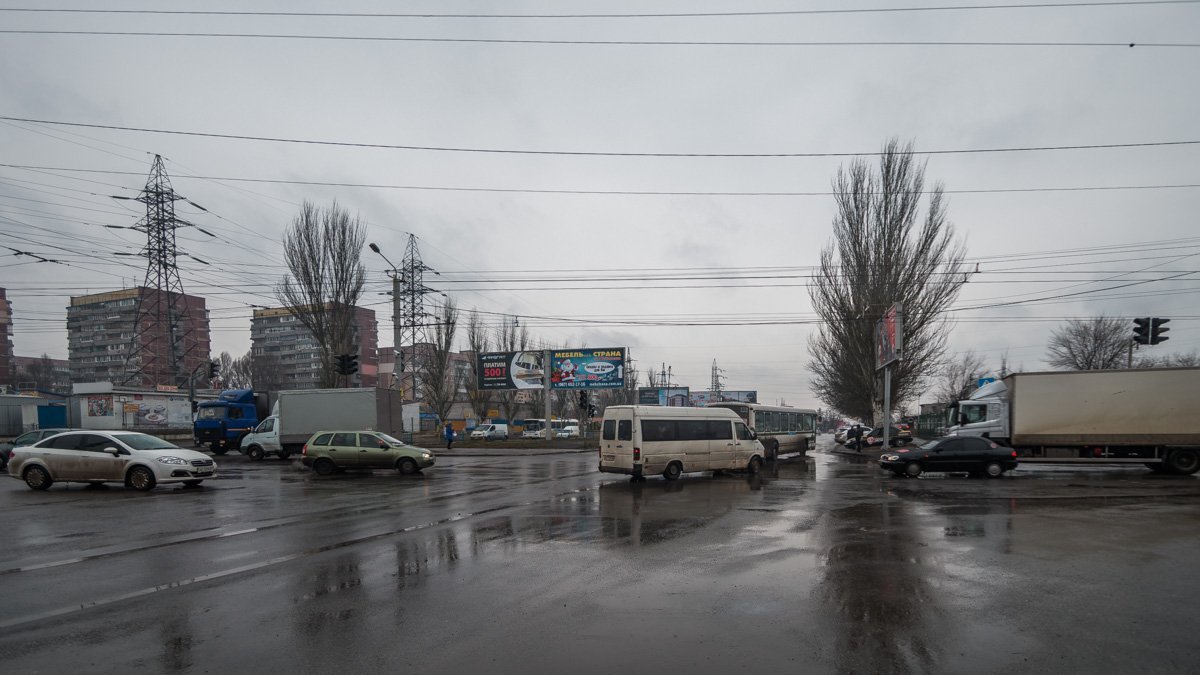 Движение перед Караваном никак не регулировалось