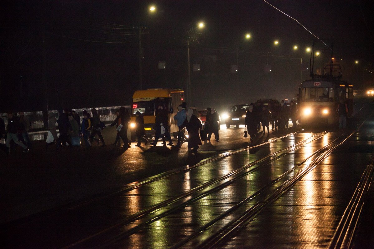 На Богдана Хмельницкого Toyota влетела в столб 1