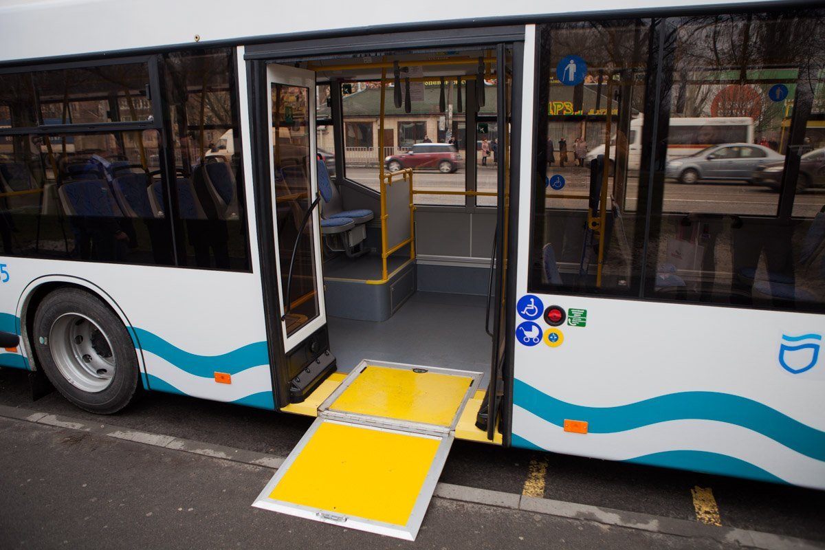 В новых троллейбусах есть пандусы