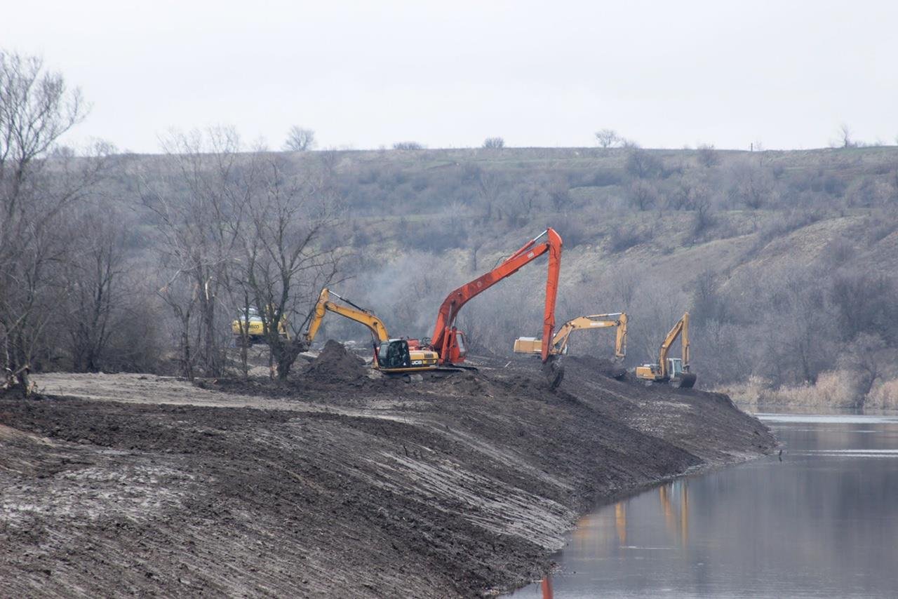 Расчищать Ингулец начали из-за чрезмерной заиленности