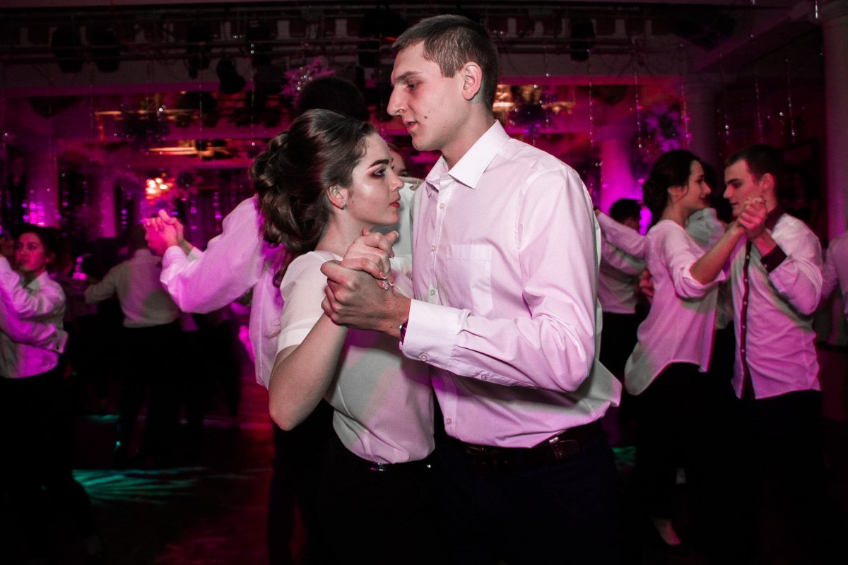 Именно на Студенческом балу, по статистике, большинство молодых людей находят свои вторые половинки Именно на Студенческом балу, по статистике, большинство молодых людей находят свои вторые половинки