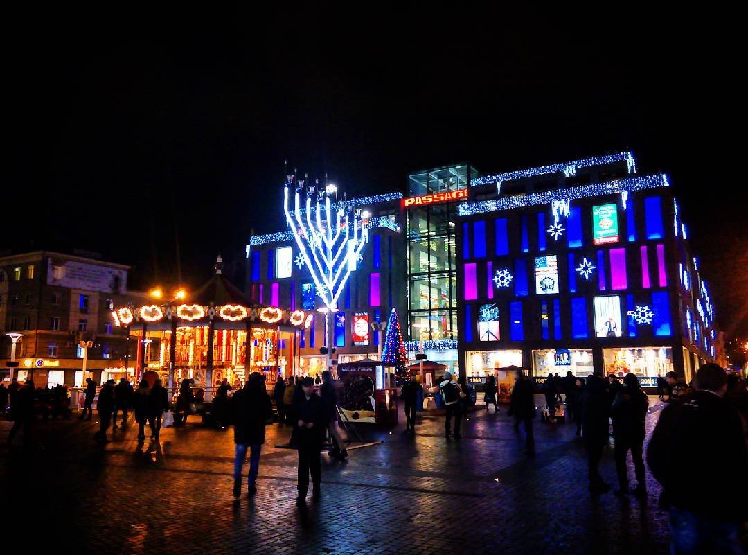 Европейская площадь. Фото radugka Европейская площадь. Фото radugka