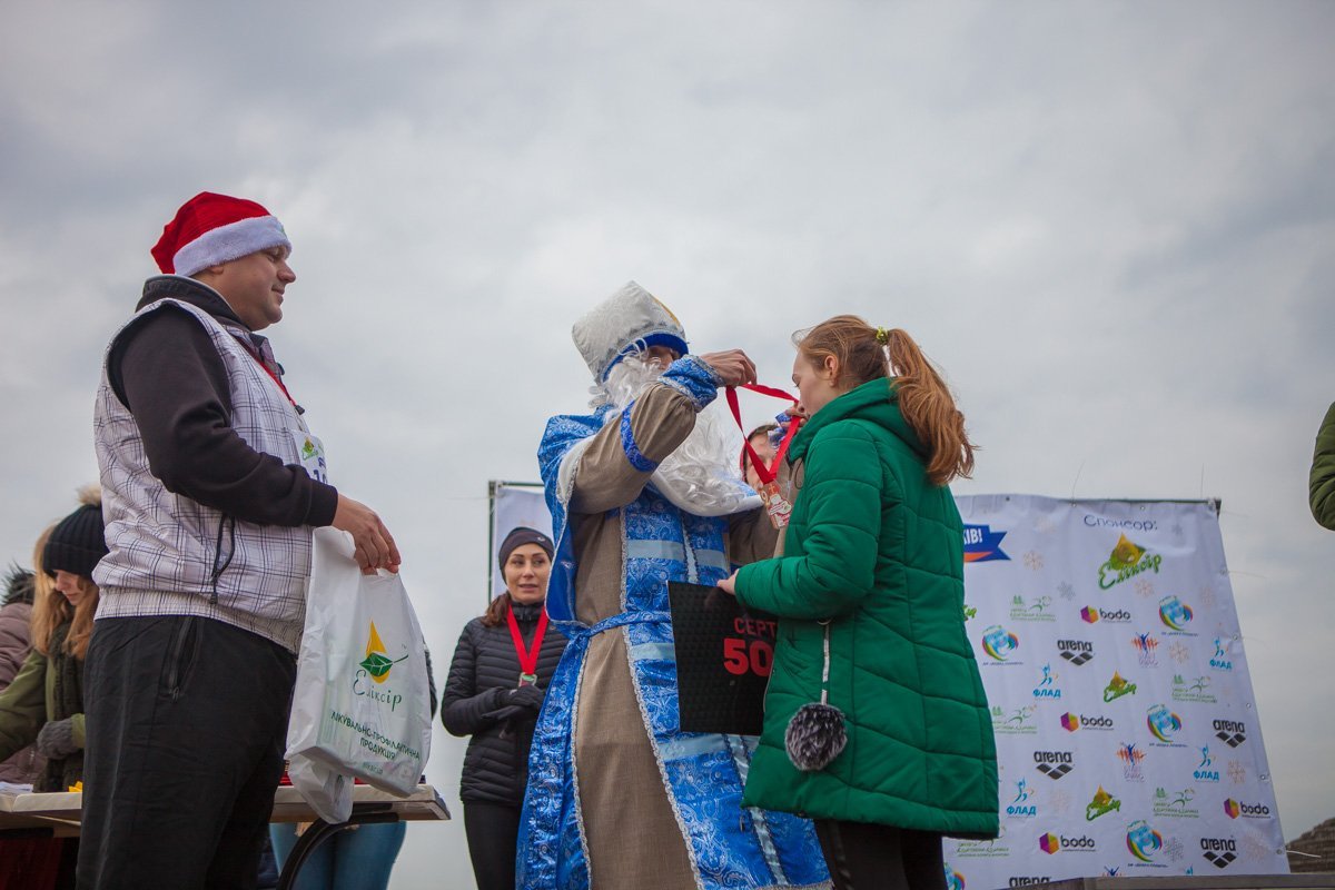 Медали победителям вручал Святой Николай