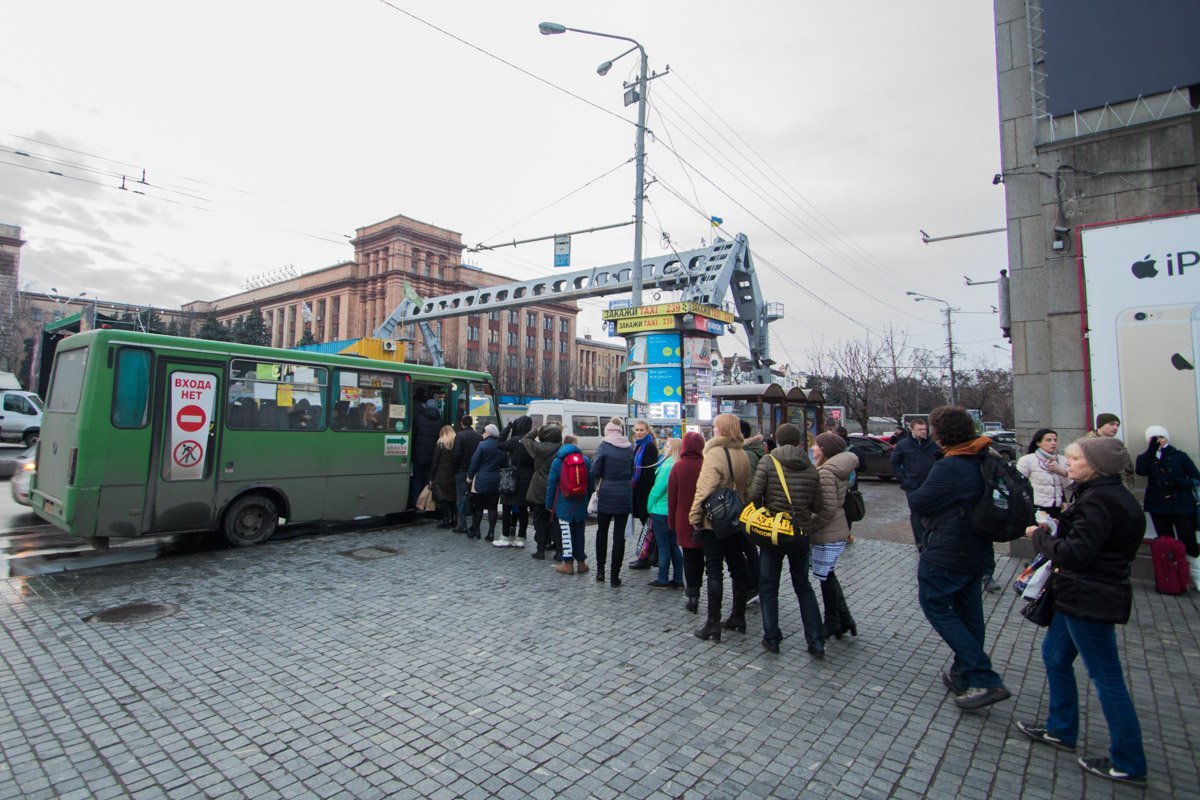 Грязь и злые водители: что жителей Днепра раздражает в общественном транспорте 2