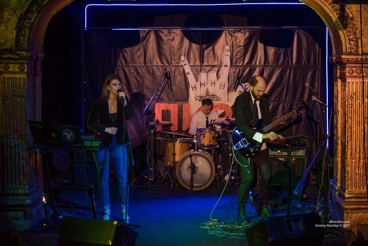 Финальный концерт прошел в Moulin Rouge