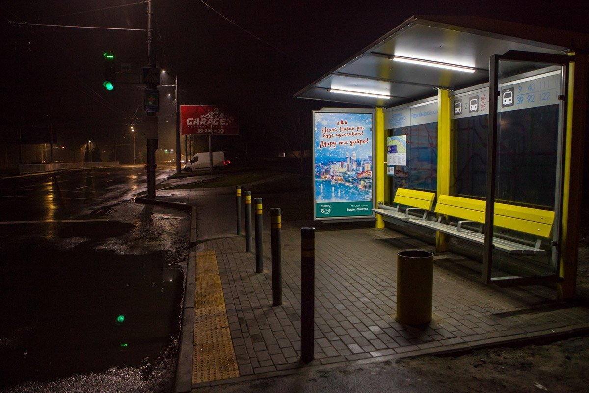 Остановочный комплекс ждет пассажиров