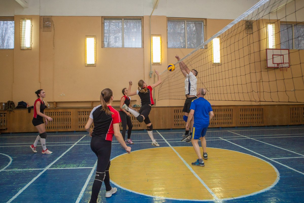 В волейбол могут играть все