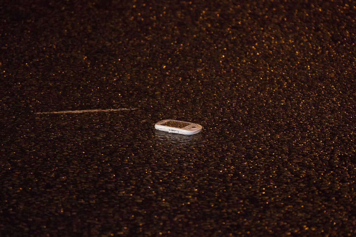 Погибший переходил дорогу с телефоном в руке Погибший переходил дорогу с телефоном в руке