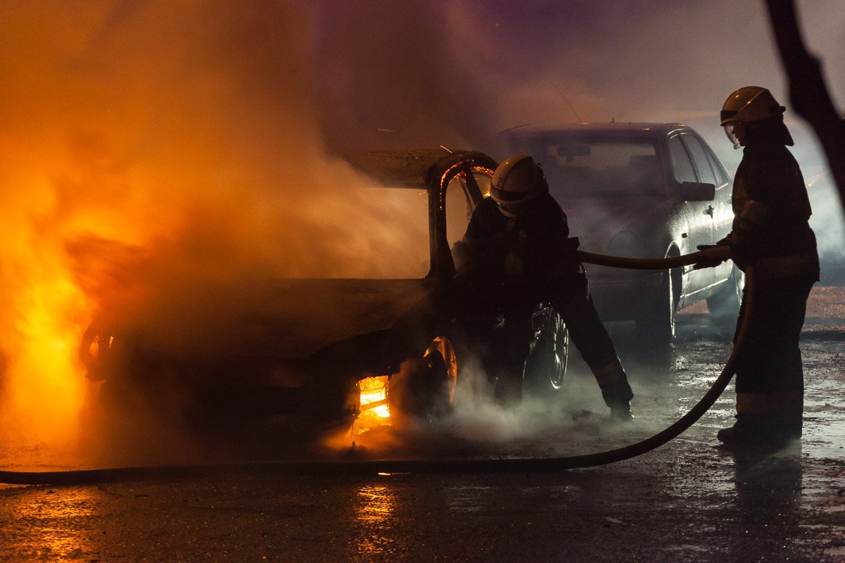 Бак автомобиля был практически пуст, вследствие чего удалось избежать взрыва