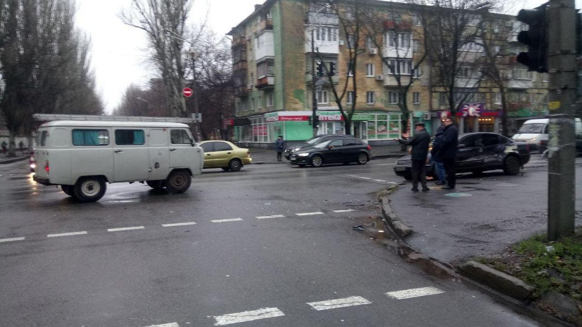 В результате аварии образовалась пробка