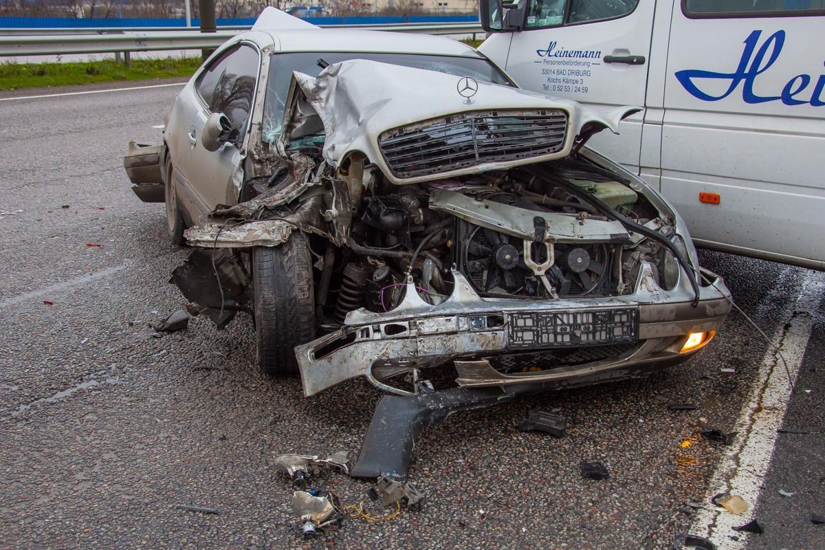 Повреждения Mercedes