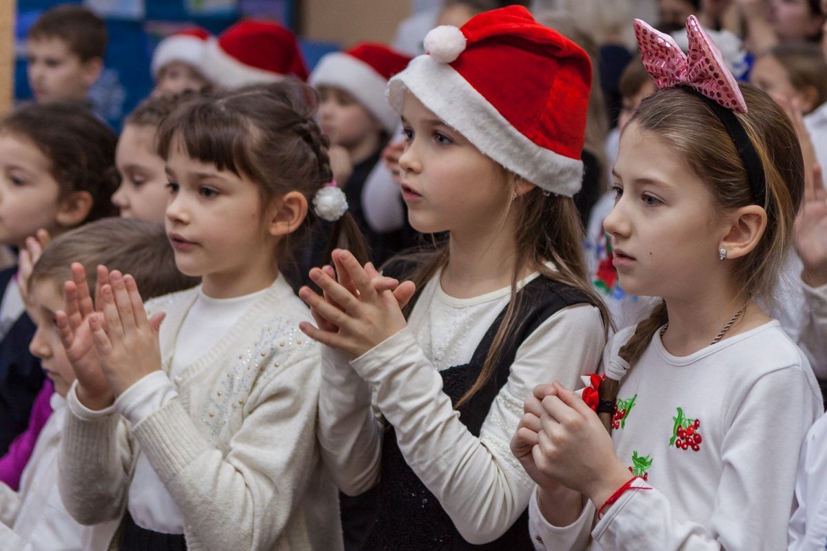 В школе №6 прошла благотворительная ярмарка