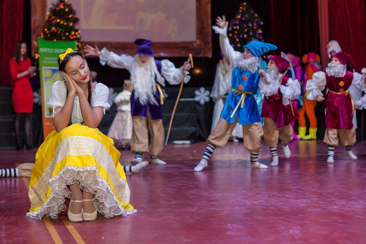 Персонажи сказок заставляют поверить в волшебство наяву Персонажи сказок заставляют поверить в волшебство наяву