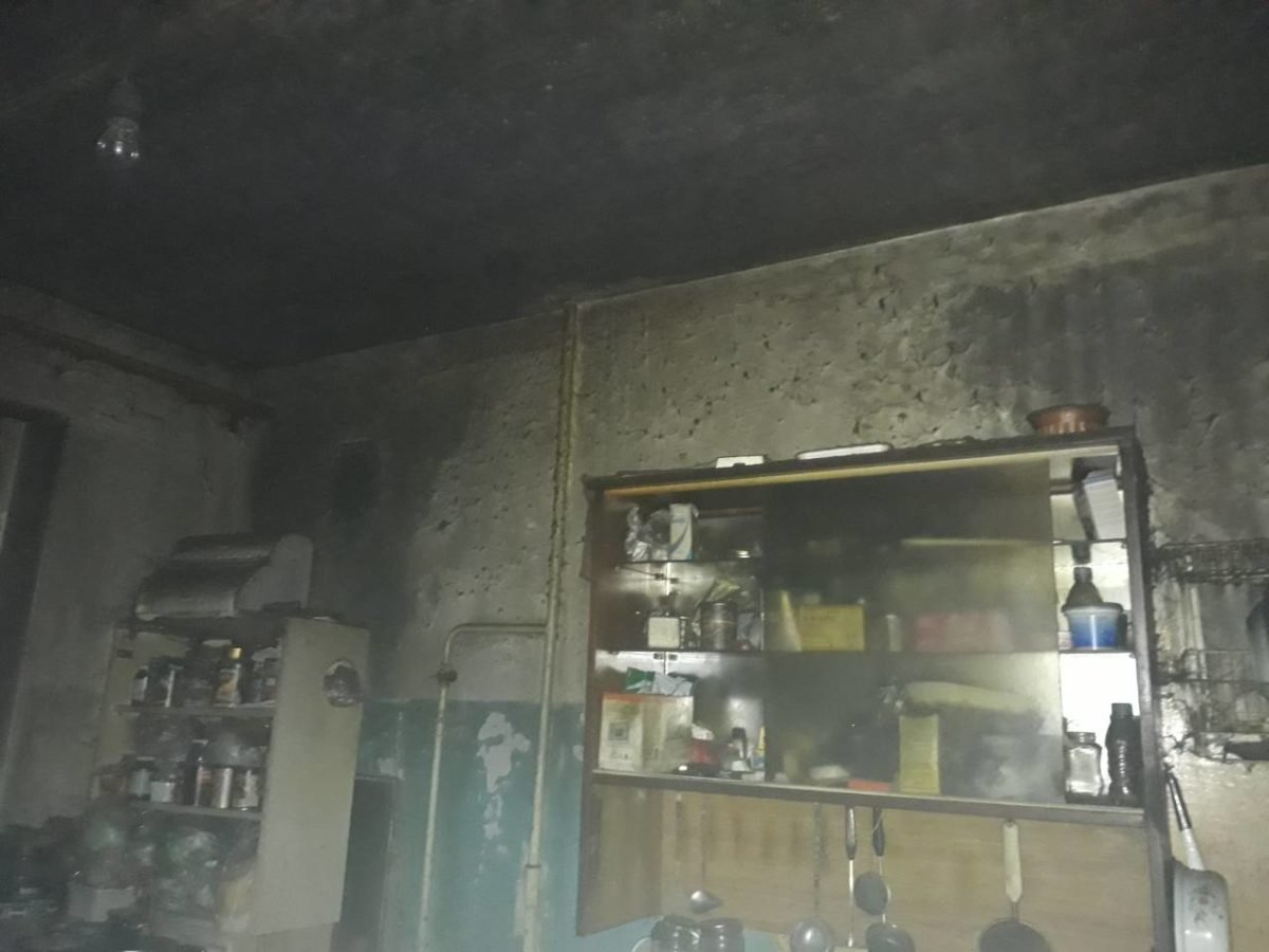 Пожар повредил домашнее имущество Пожар повредил домашнее имущество