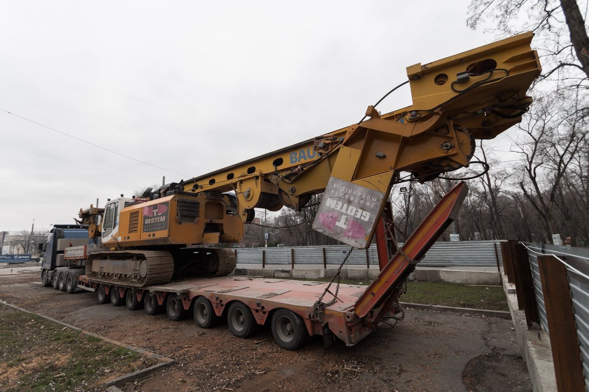 Вес новой техники - 125 тонн
