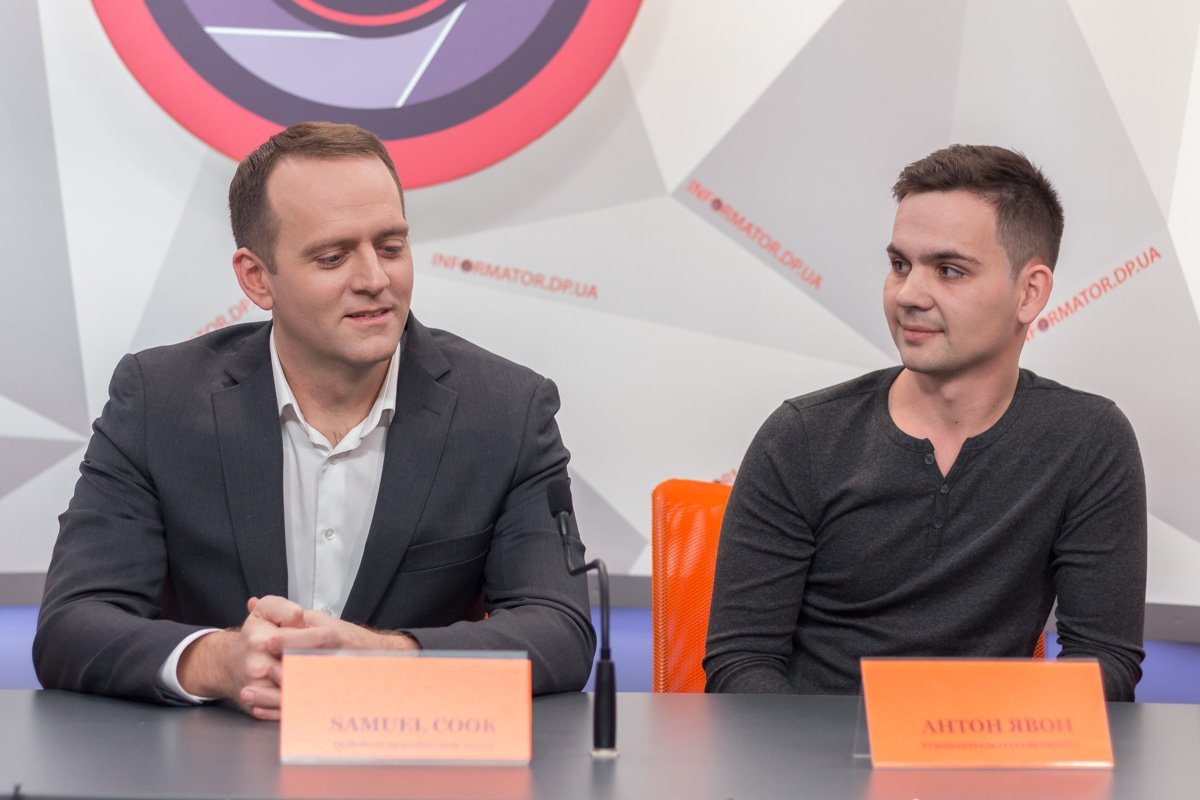 В Днепр приехал известный эксперт по маркетингу Samuel Cook 2