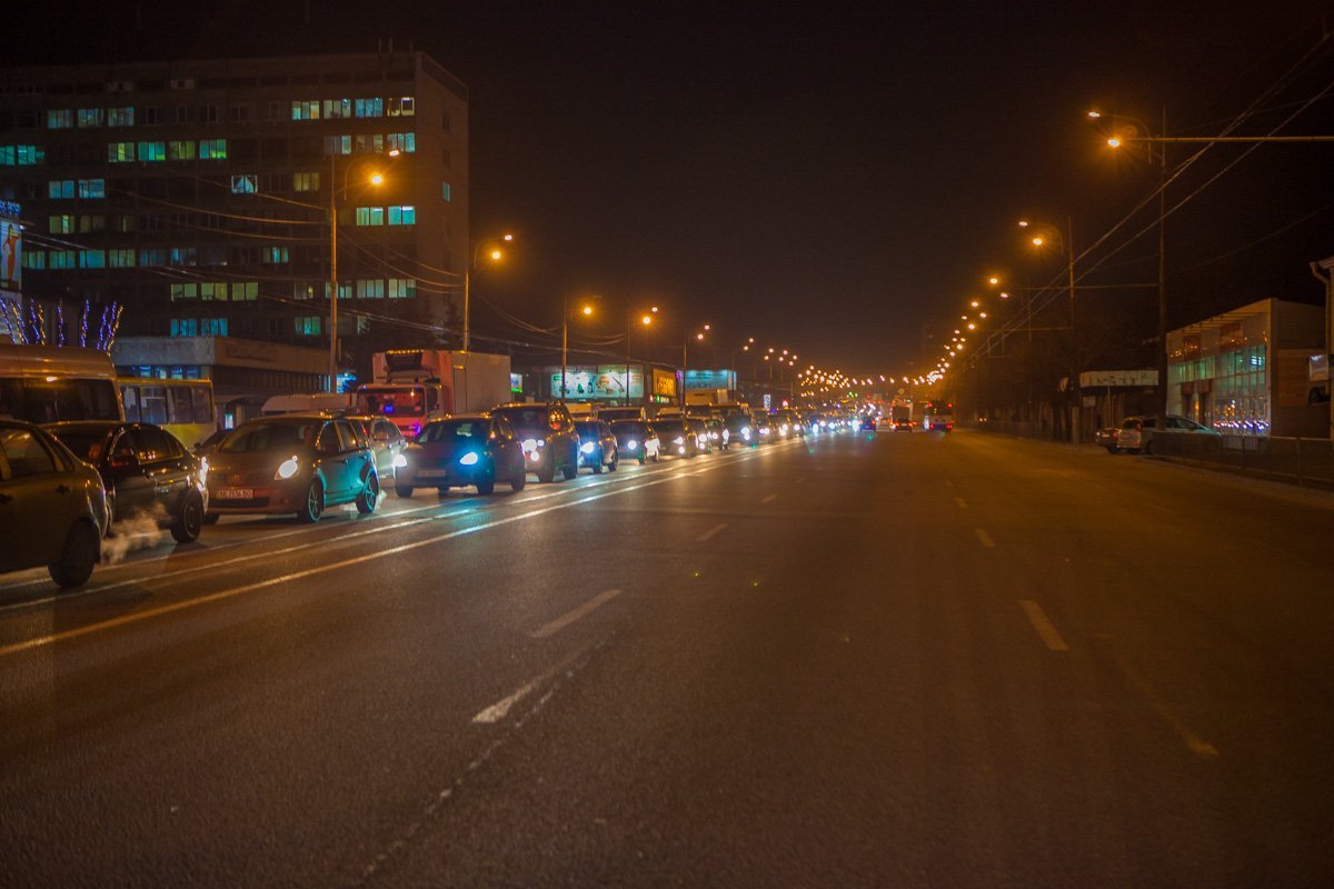 На проспекте большая пробка