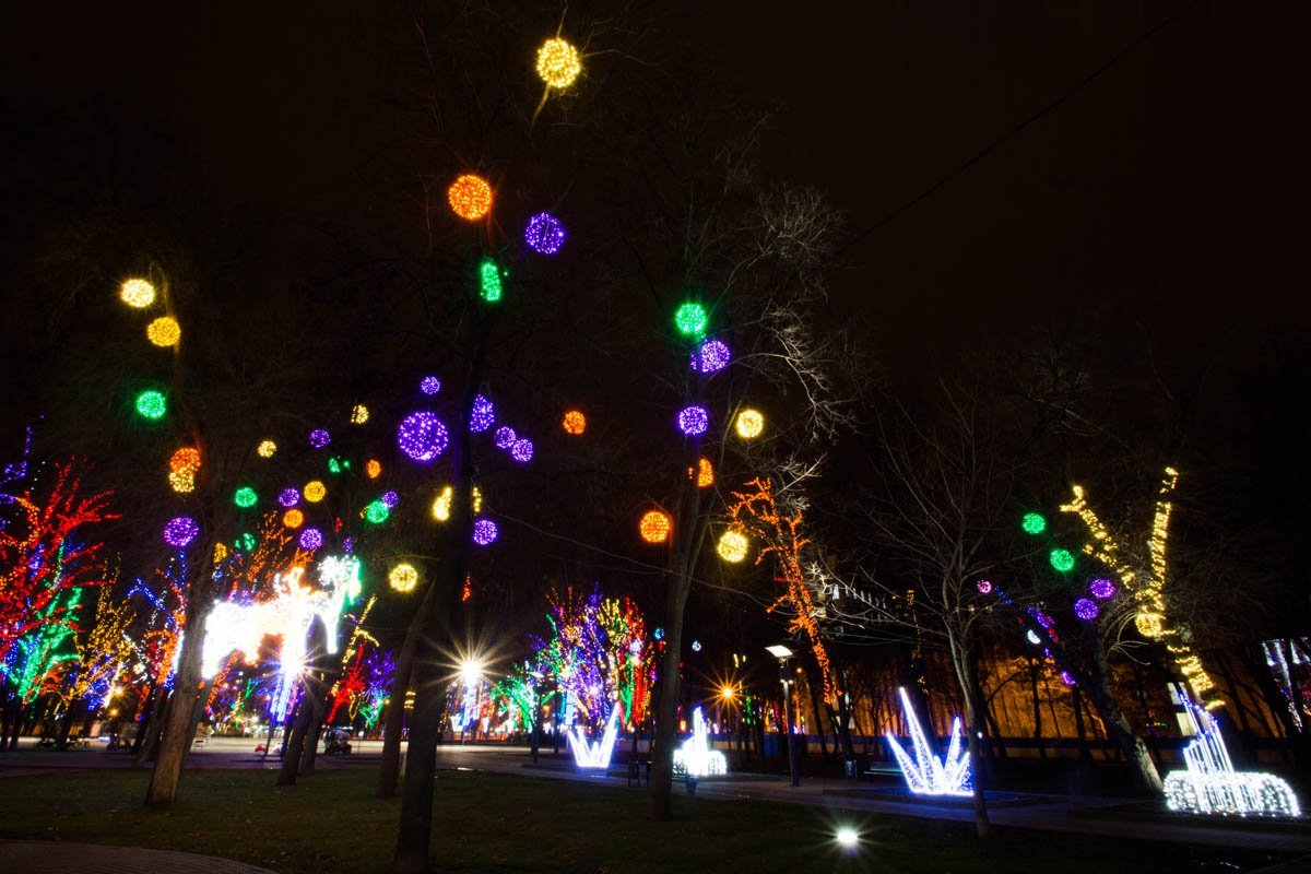 Сказочный городок начал работу 19 декабря