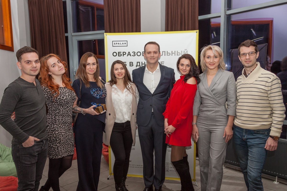 В Днепре выступил известный эксперт по маркетингу Samuel Cook 11