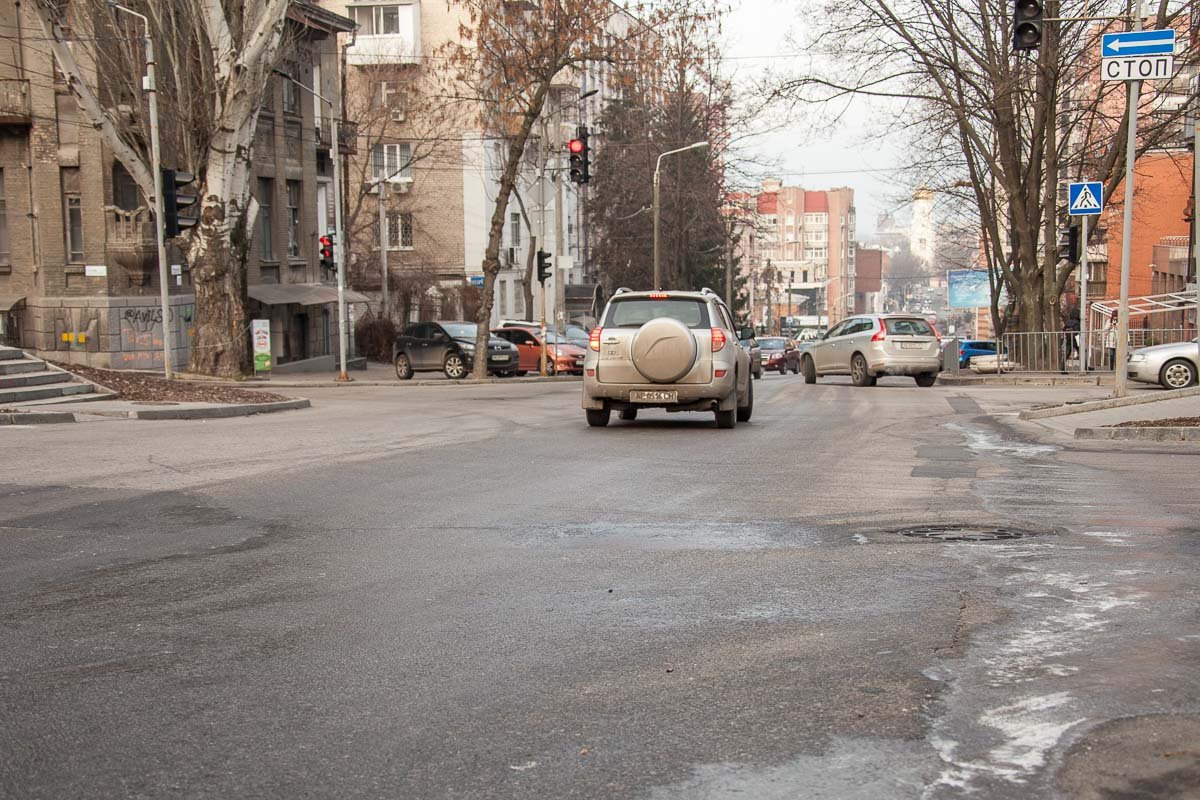 На улице Шевченко скользкая дорога На улице Шевченко скользкая дорога