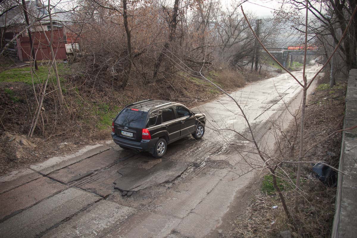 В такое время года автомобилистам следует быть осторожнее В такое время года автомобилистам следует быть осторожнее