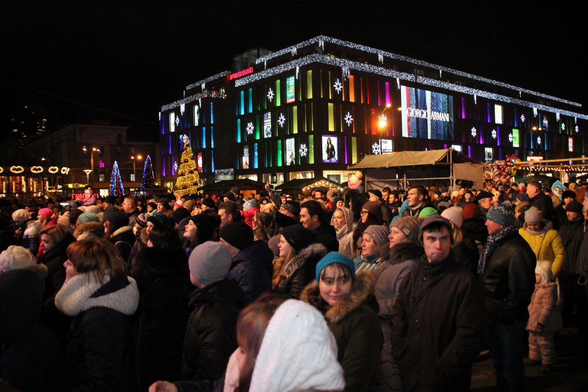 На мероприятие собрались более тысячи человек На мероприятие собрались более тысячи человек