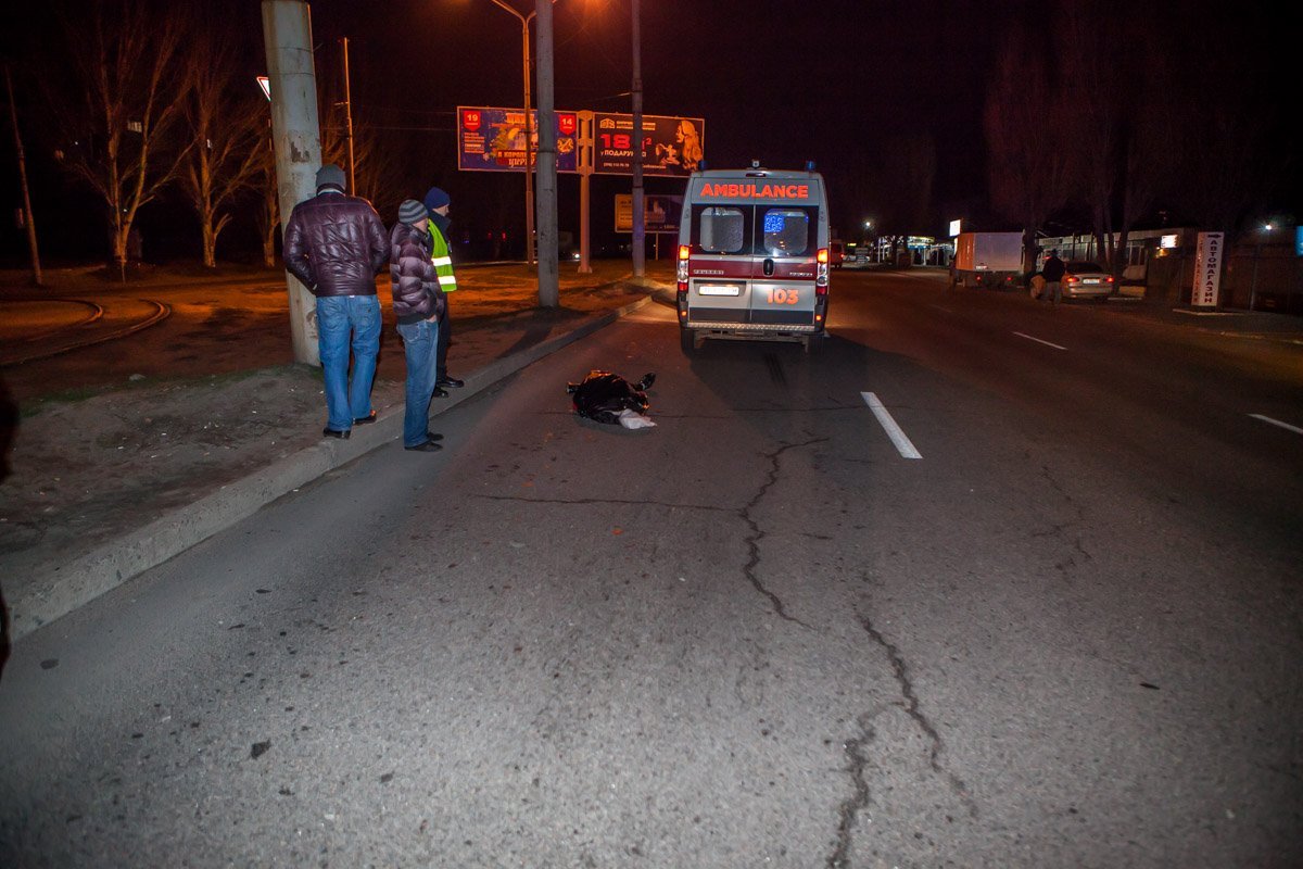 На Донецком шоссе сбили женщину На Донецком шоссе сбили женщину