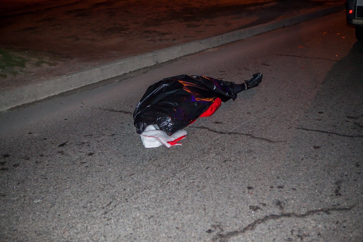 Пешеход скончалась на месте Пешеход скончалась на месте