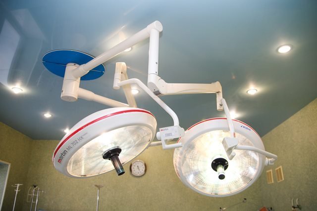 Больница Мечникова получила новые лампы