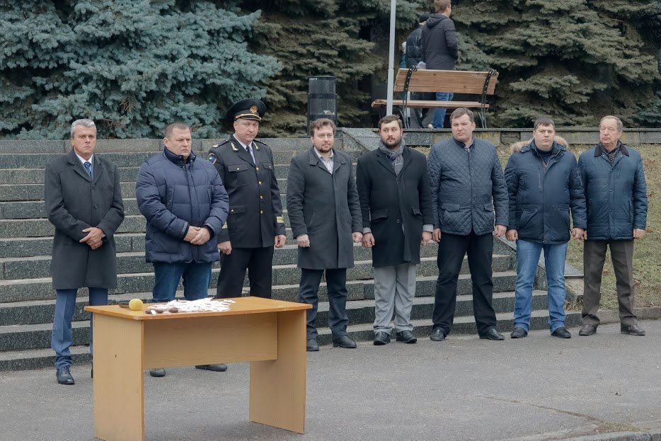 В Днепре представили мобильные комплексы для взвешивания грузовиков и проверки машин перевозчиков В Днепре представили мобильные комплексы для взвешивания грузовиков и проверки машин перевозчиков