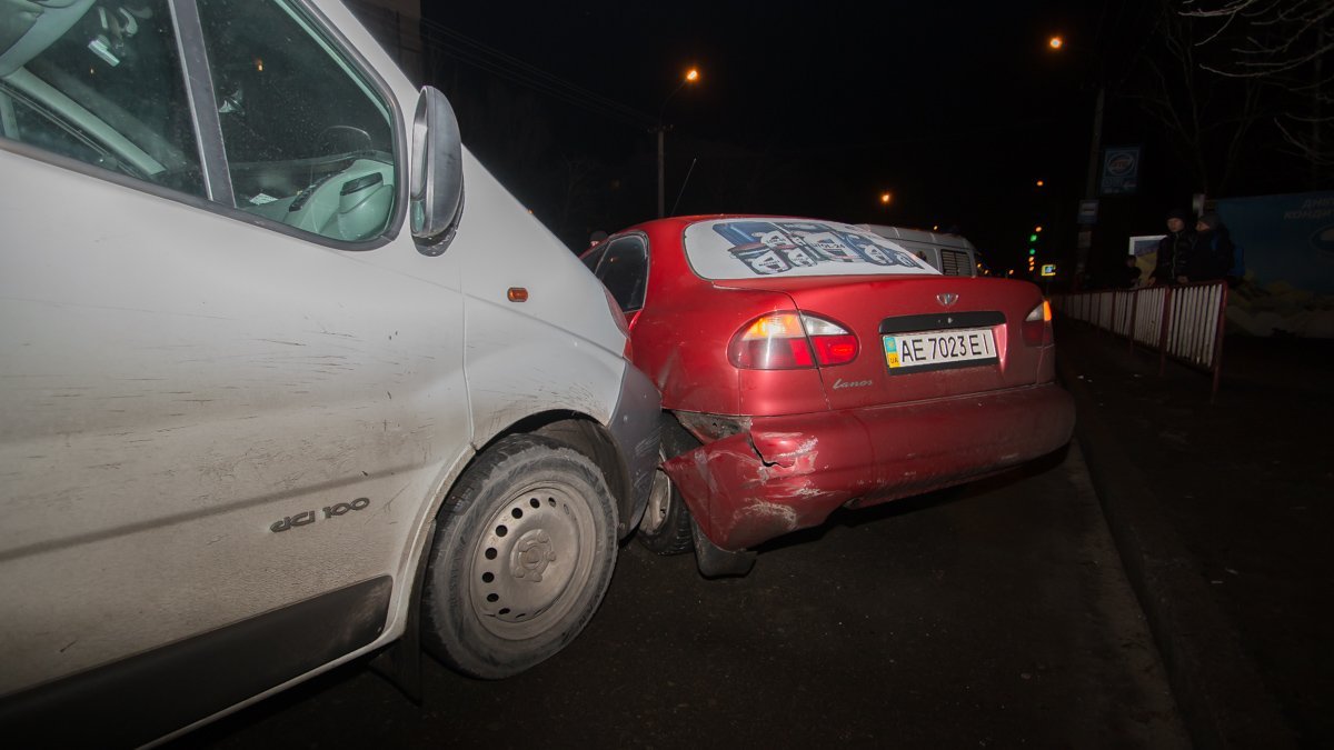 Daewoo столкнулся еще и с Renault Daewoo столкнулся еще и с Renault