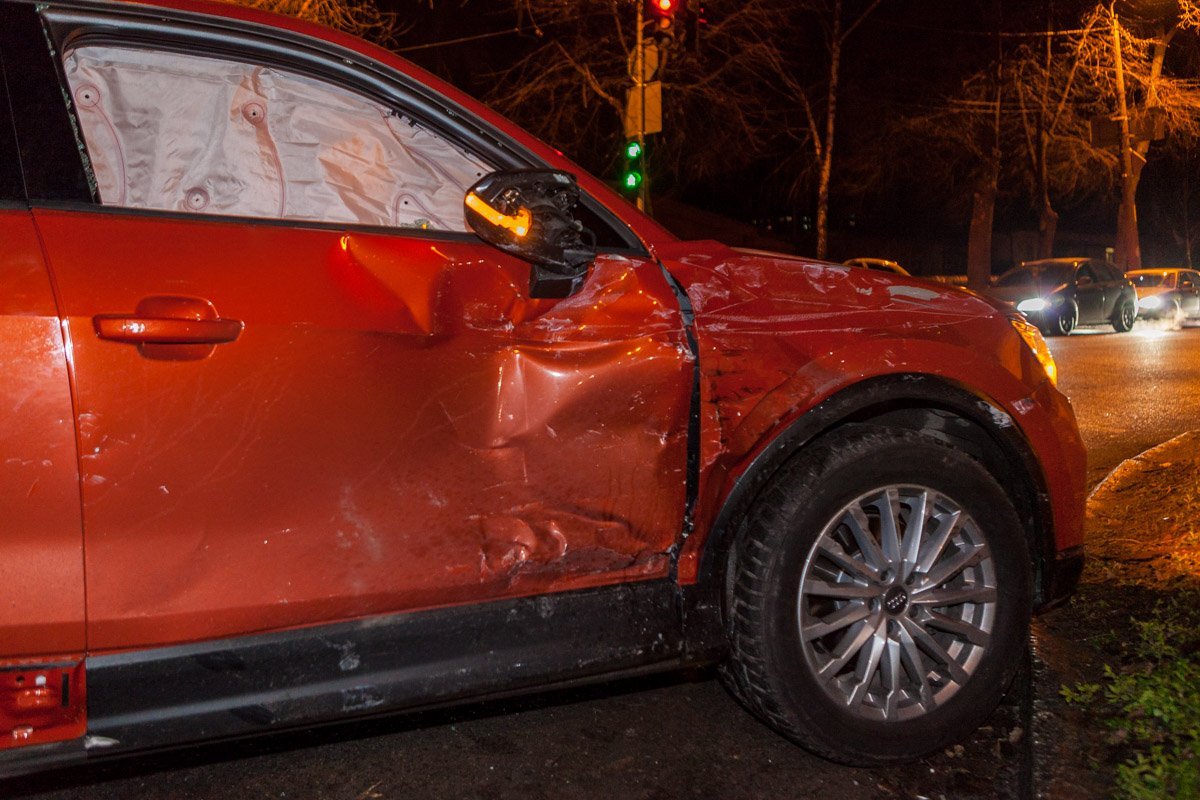 Повреждения на Audi