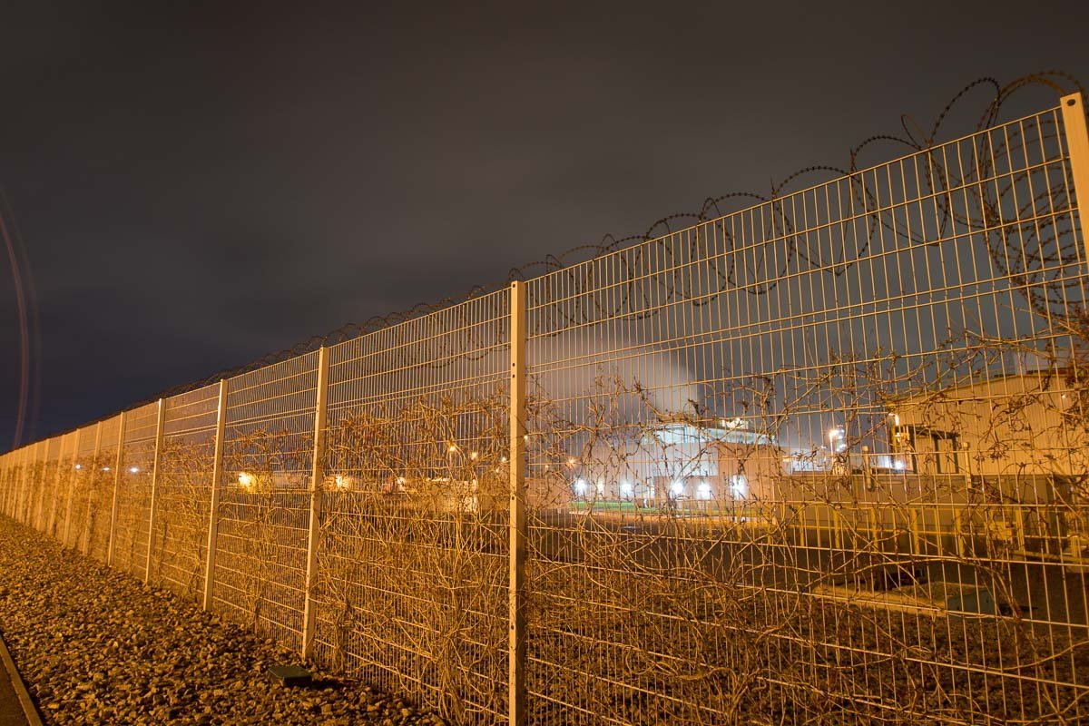 Прямо манит и хочется попасть внутрь