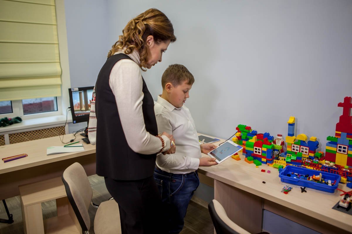 Первая леди пообщалась с воспитанниками школы Первая леди пообщалась с воспитанниками школы