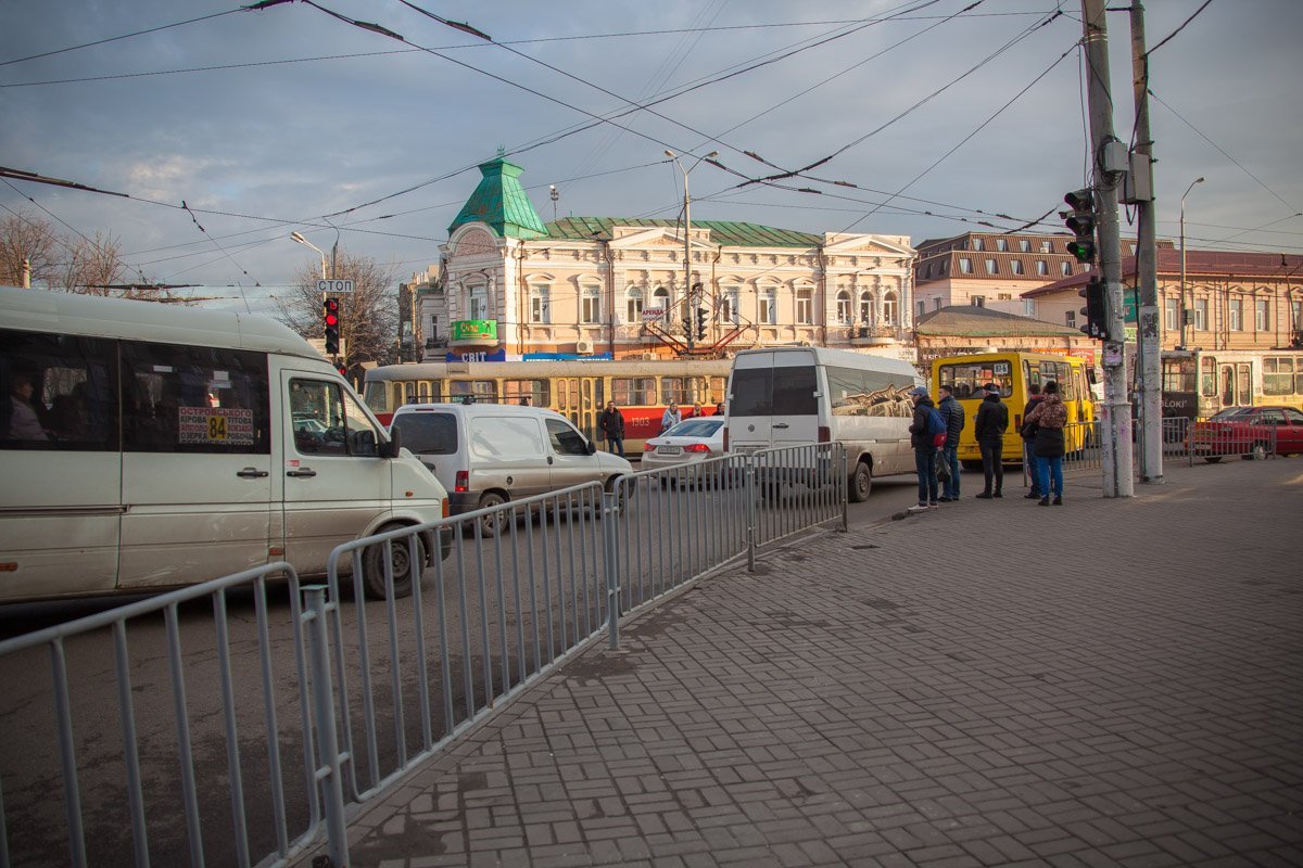28 декабря в центре Днепра сложности с проездом