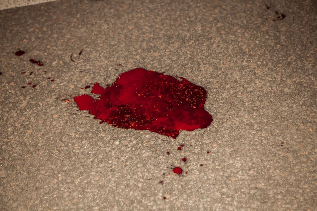 Мужчина на месте реанимировали медики Мужчина на месте реанимировали медики