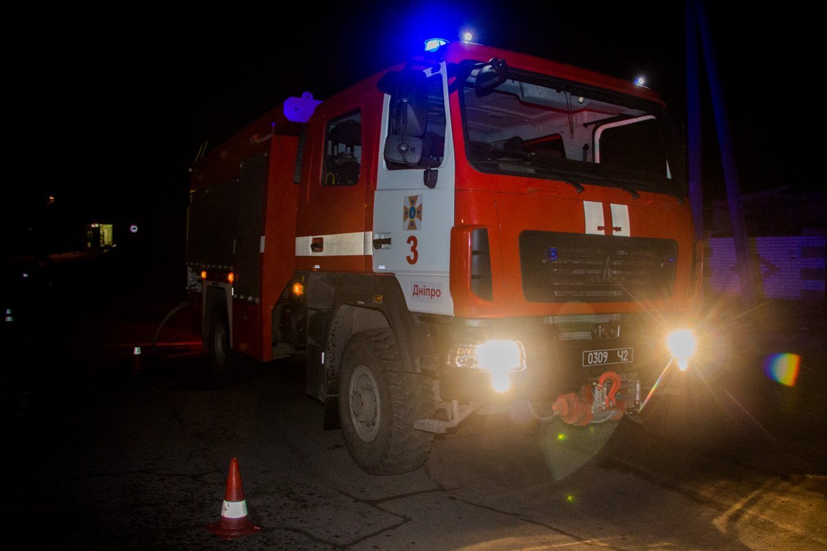 На месте работали два экипажа патрульной полиции, бригада ГСЧС и следственно-оперативная группа