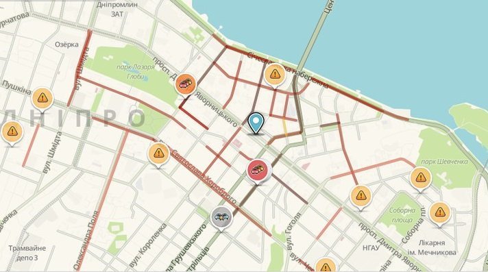 Центр Днепра застрял в пробках 1