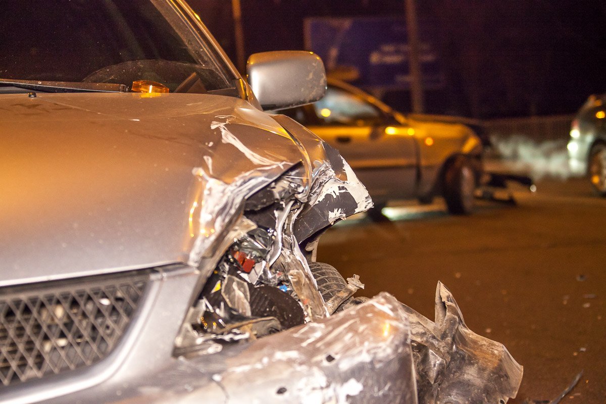 Повреждение Mitsubishi Lancer Повреждение Mitsubishi Lancer