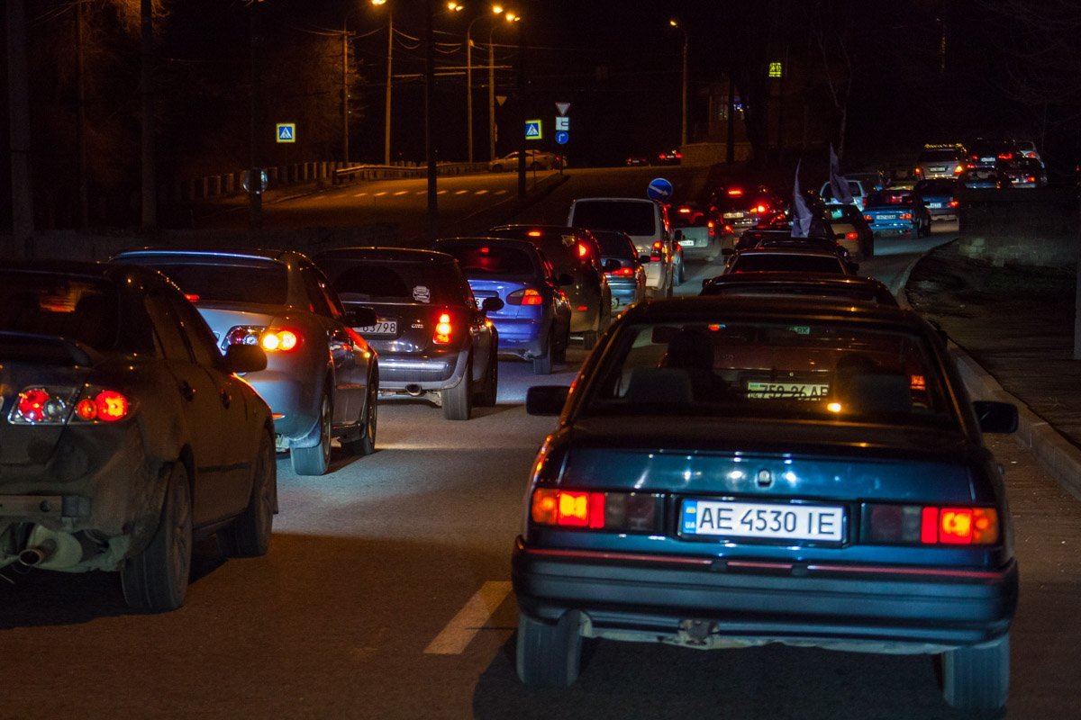 На подъезде к Монументу Славы На подъезде к Монументу Славы