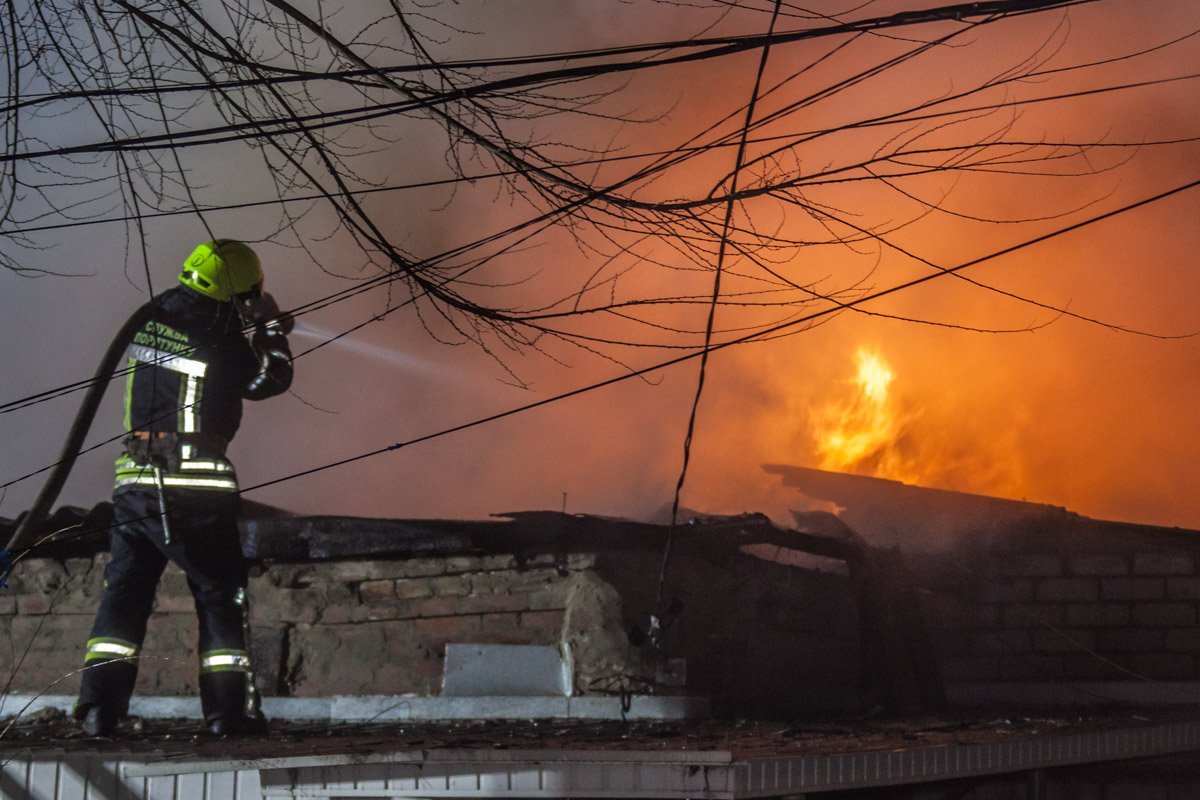 Пламя появлялось вновь и вновь