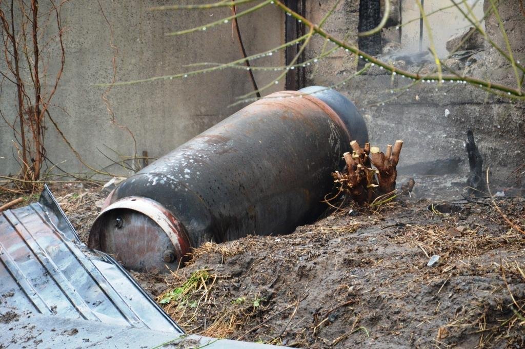 На территории частного предприятия "Будпластполимер" взорвалось два газовых баллона На территории частного предприятия "Будпластполимер" взорвалось два газовых баллона