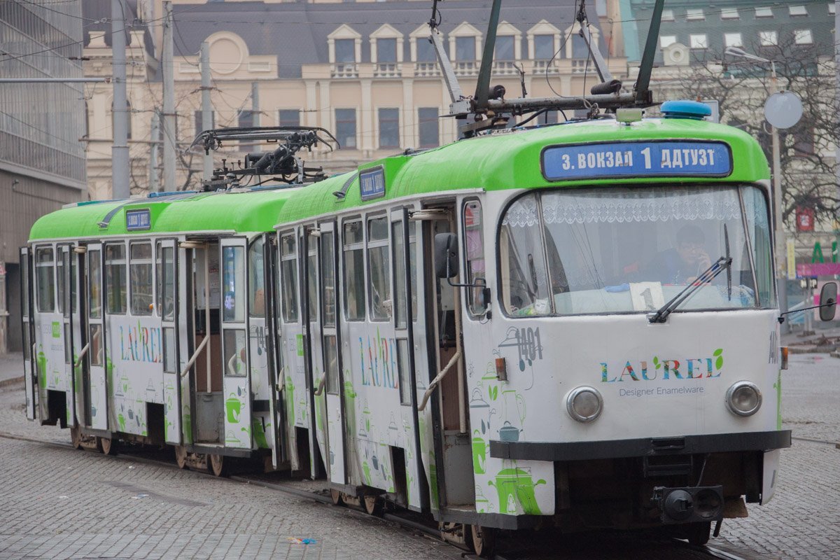 Утром транспорт работает в обычном режиме, разве что интервал увеличен