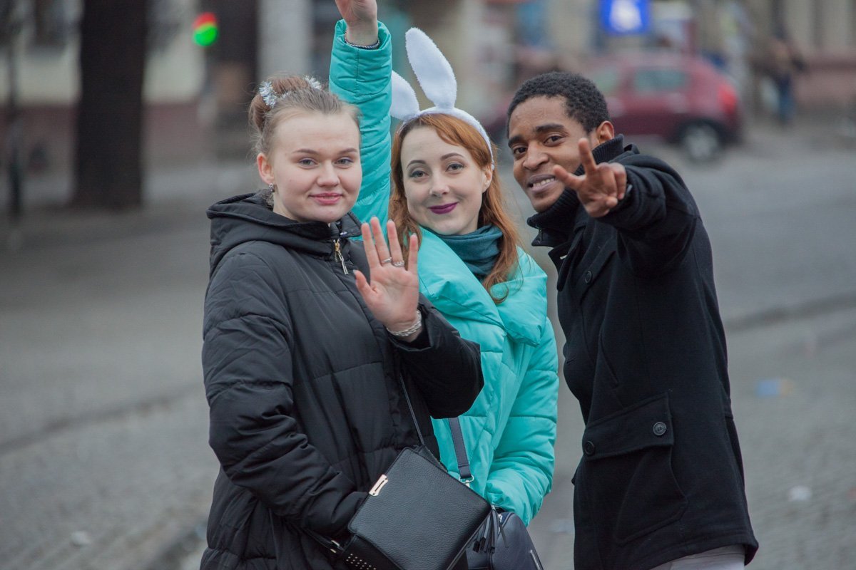 А кто-то и не ложился