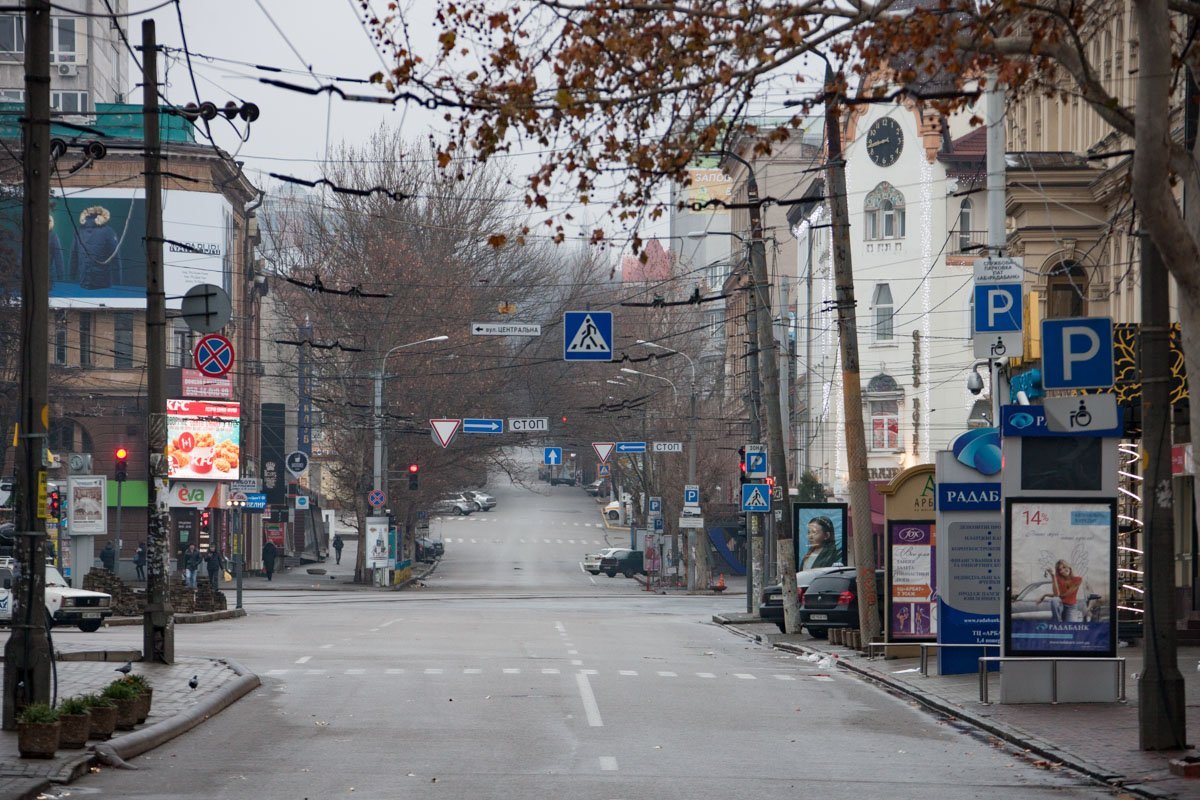 А некоторые уже несколько лет не застают утро в этот день