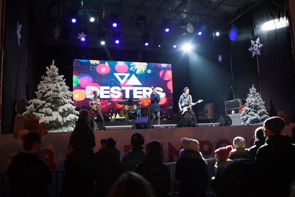 Людей собралось очень много