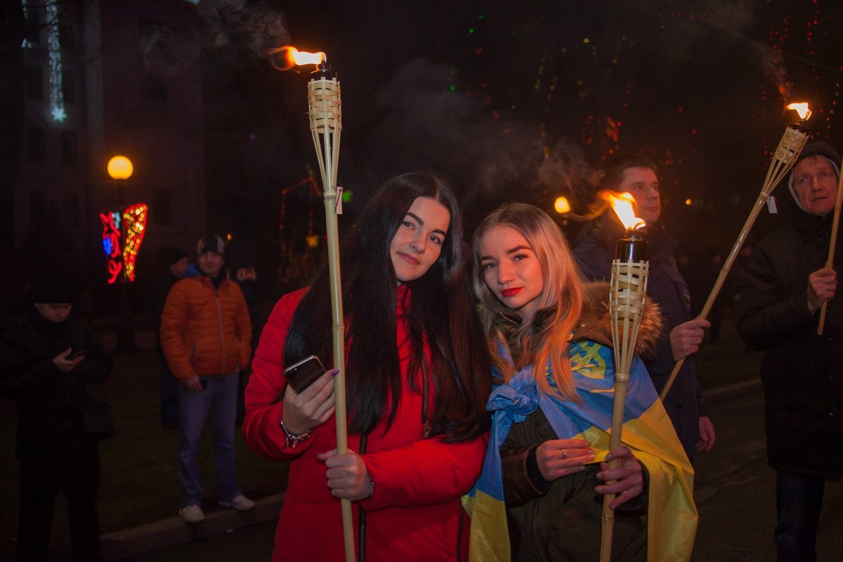 Дым поднимался в воздухе